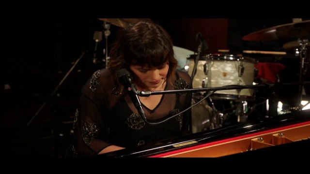 NORAH JONES — Carry On | NORAH JONES: Live At Ronnie Scott's
