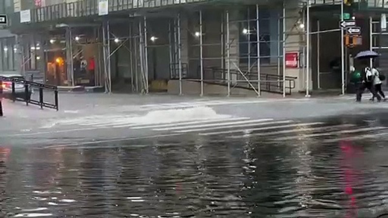  La région de New York (placée en état d’urgence) connaît des inondations majeures