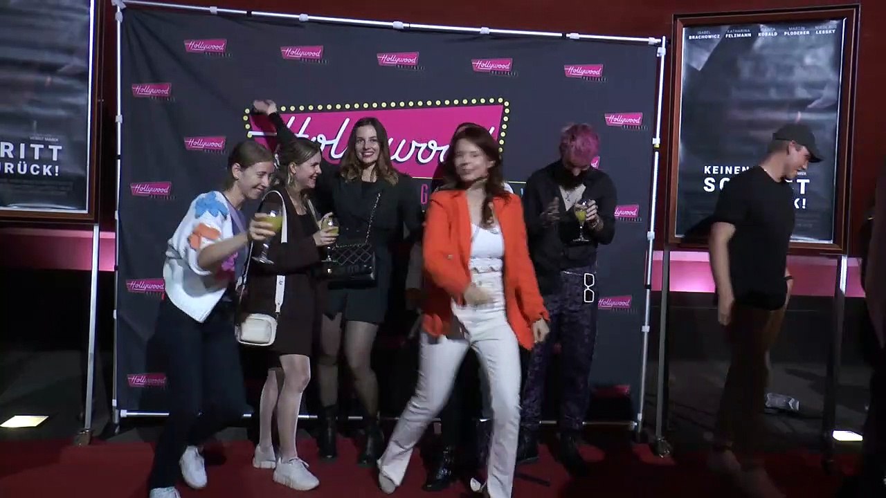 WELTPREMIERE KEINEN SCHRITT ZURÜCK TV21 war dabei