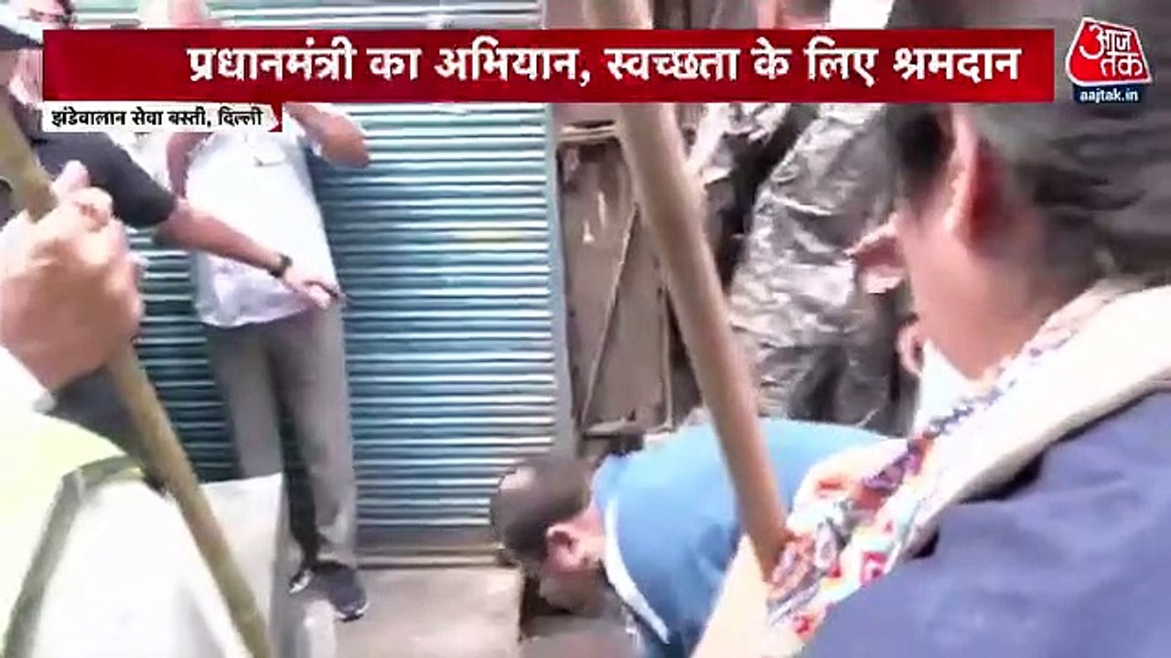 JP Nadda participates in cleanliness drive in N...