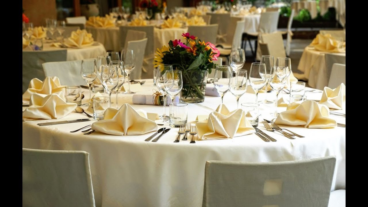 VIDEO: D’où vient l’expression « mariage pluvieux, mariage heureux » ?