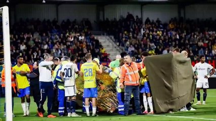 Waalwijk kalecisi Vaessen, ikili mücadeledeki sert çarpışma sonrası hastaneye kaldırıldı