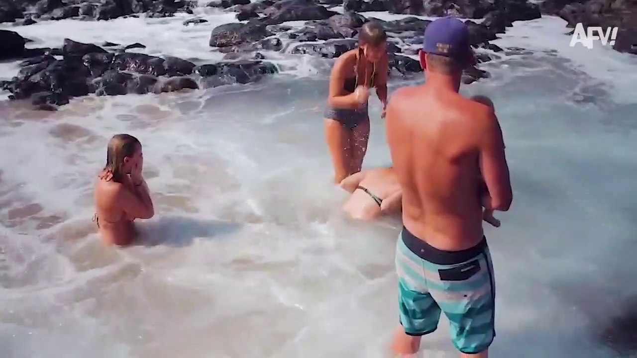 BEST Summer Fail of the Week_ Funny travel and vacation fails
