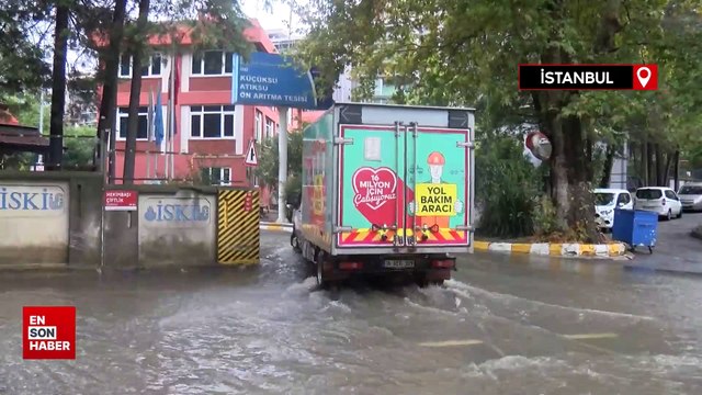 İstanbul'da yağış devam ederken İSKİ Üsküdar'ı göle çevirdi