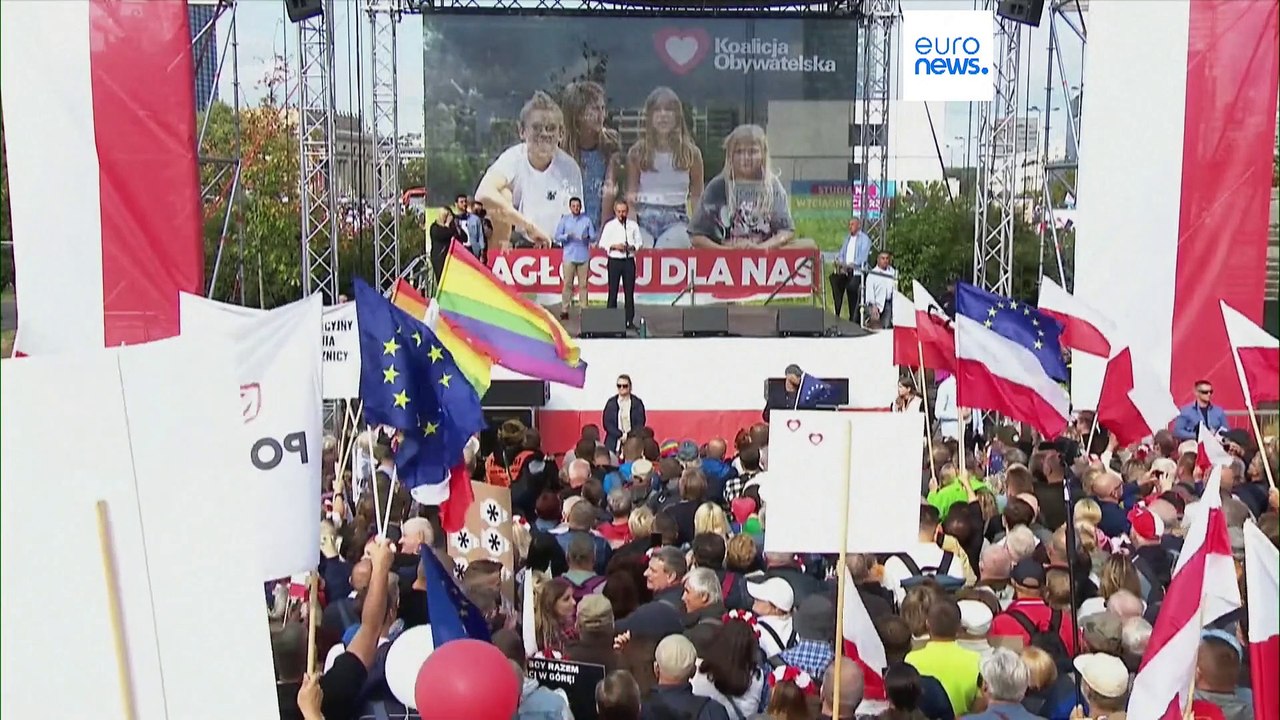 Gegen die Regierung: Hunderttausende bei 'Marsch der Million Herzen' in Polens Hauptstadt Warschau