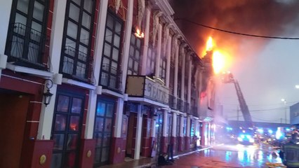 “Vamos a morir, mami, la amo”, el testimonio de una atrapada en la discoteca