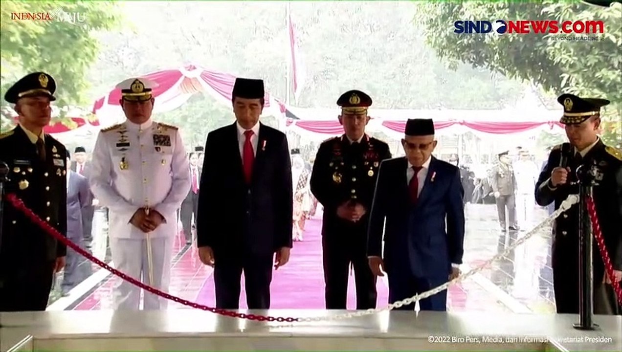 Momen Presiden Jokowi dan Wapres Ma'ruf Amin Berdoa di Sumur Lubang Buaya