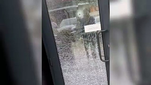 Başıma bir şey gelirse sorumlusu Dilan ve Engin Polat'tır diyen Banu Parlak'ın işyerine silahlı saldırı düzenlendi