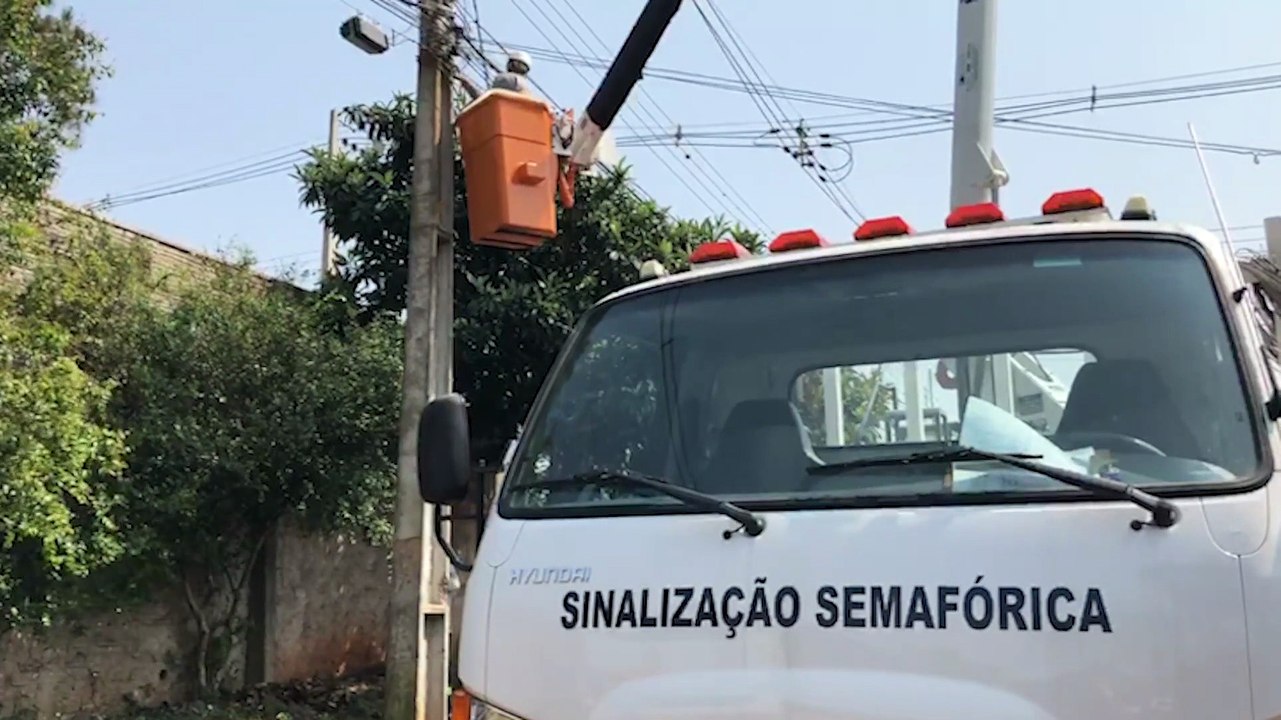 Temporal: Transitar segue com os reparos na sinalização de trânsito