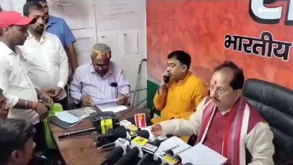 पटना: घुस नहीं दे पा रहे है बिहार के बच्चे, नियुक्ती में घोटाले का आरोप