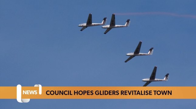 Wales headlines 6 October: Gliders hoped to be used in Llandudno, Sir Kier Starmer ‘proud’ of Welsh Labour government, stairway fire at asylum hotel