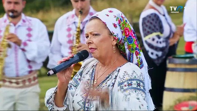 Elena Evsei Ruiu - Iubeste-ma, bade draga (Ansamblul folcloric profesionist „Dragan Muntean” - 10 ani - TVR 1 - 01.10.2023)
