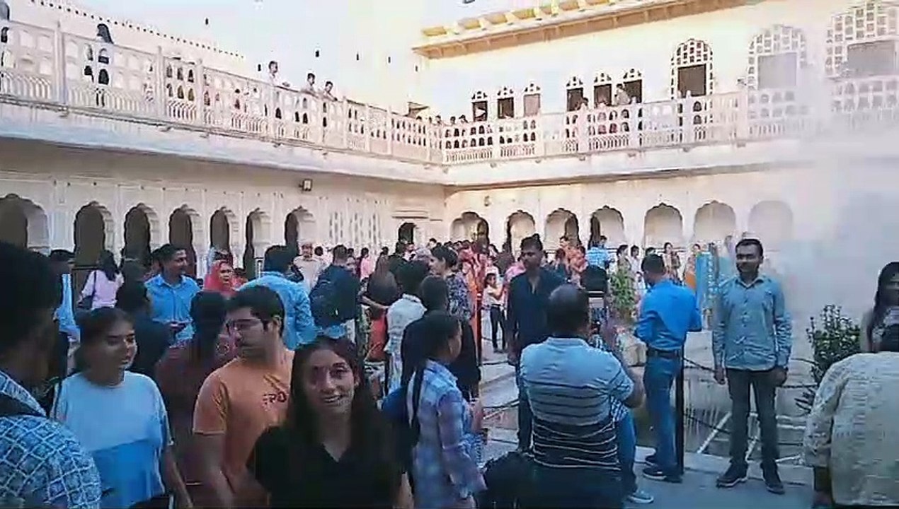पर्यटन सीजन का पहला दिन...स्मारकों पर पहुंचे 35 हजार से ज्यादा सैलानी