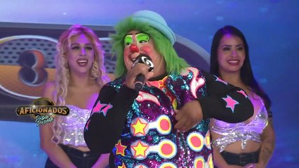 Aficionado llega por el lugar del 'Payaso bola'