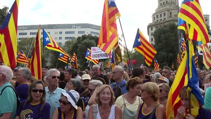 Puigdemont reivindica el 1-O y pide no desaprovecharlo "buscando salidas personales"