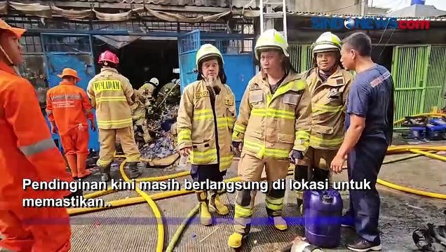 Petugas Damkar Sebut Kebakaran Toko Sembako akibat Korsleting Listrik