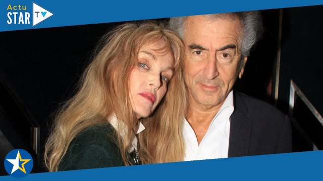 Arielle Dombasle folle d'amour dans les bras de Bernard-Henri Lévy, Yann Moix s'affiche avec sa jeun