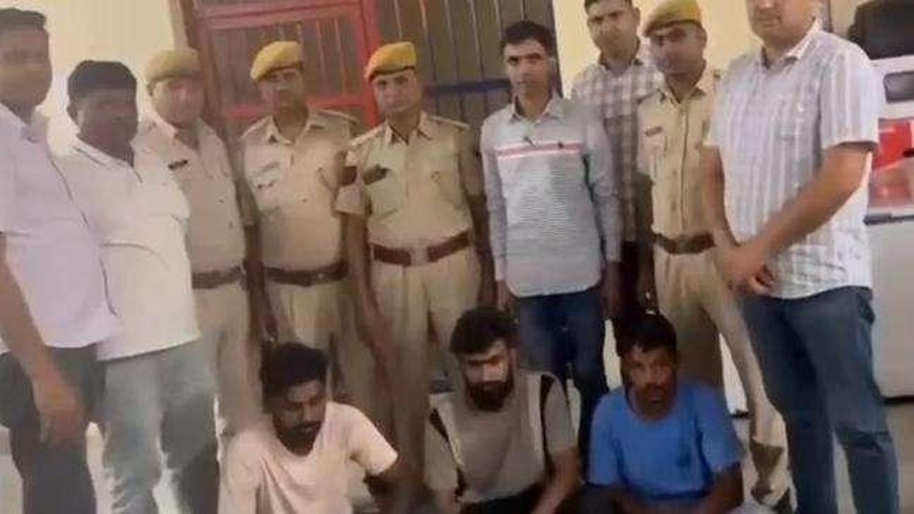 पाली: अवैध शराब के साथ 3 तस्कर गिरफ्तार, दवाइयों की आड़ में गुजरात ले जा रहे थे, पकड़े गए