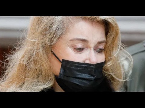 Obsèques de Jean-Yves Bouvier : Catherine Deneuve, Valérie Lemercier... l'adieu des VIP