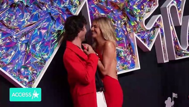 Kelsea Ballerini Jokingly Claps Back At Critics Accusing Her Of Lip-Synching Dur