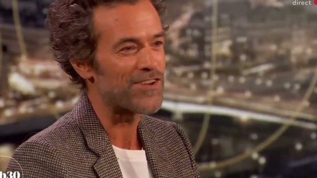 Un bouillonnement à l’intérieur »: Romain Duris se livre sur sa rencontre avec Jean-Paul Belmondo