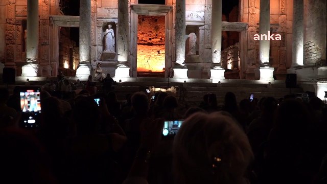 Des femmes pionnières sont montées sur scène dans la ville historique