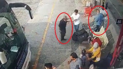 Kavga eden iki yolcu aynı anda kalp krizi geçirdi