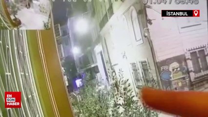 Taksim’de genç çifte çivili sopalı saldırı