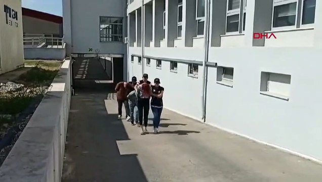 Adana'da Uyuşturucu Satıcısı Suçüstü Yakalandı