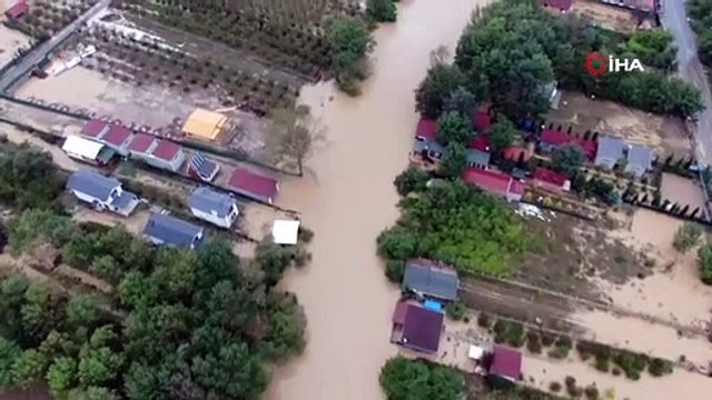 İstanbul'da sağanak; dere taştı! Şile sular altında