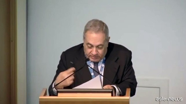 Tajani propone di dedicare il ponte sullo Stretto a Berlusconi