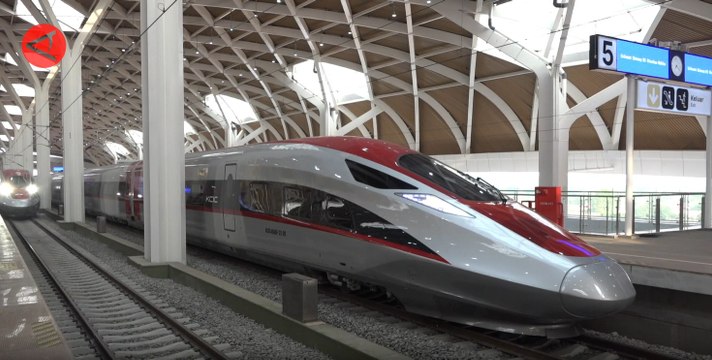 Presiden Jokowi resmikan Whoosh, ini arti nama dan kepanjangannya