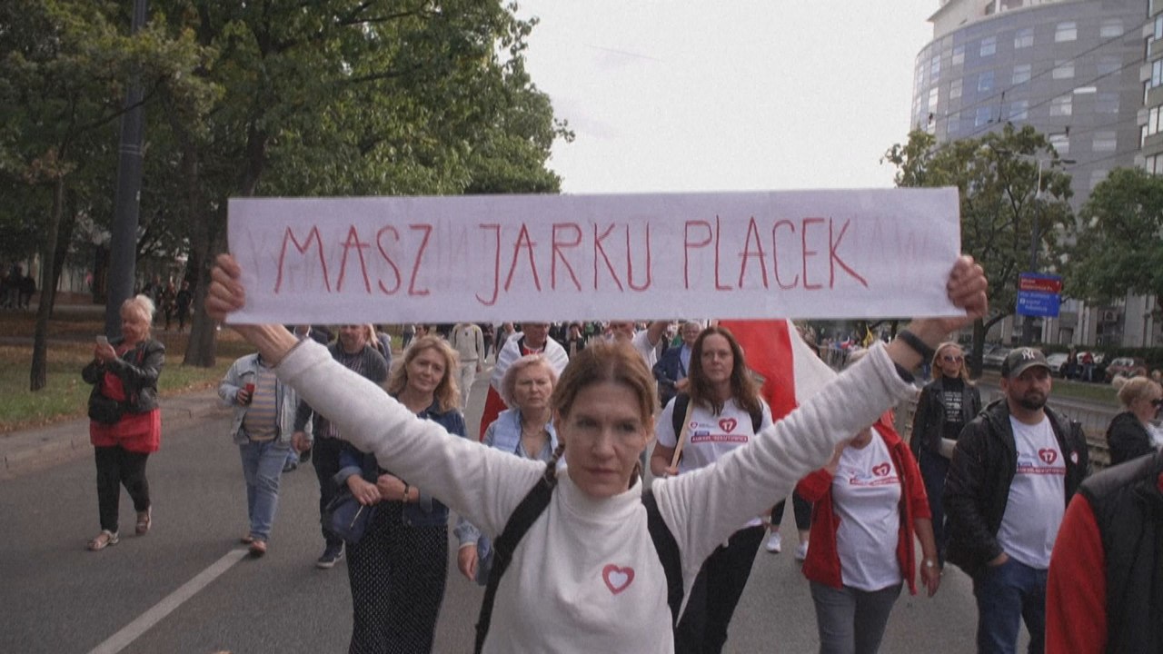 Pologne : l'opposition rassemble "environ un mi...