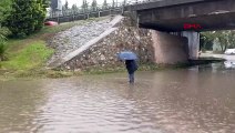 Kocaeli'de Yağış Nedeniyle Alt Geçitte Su Birikintisi