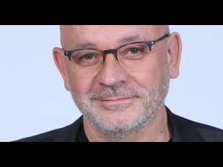 VIDEO: Le 20h de Ruquier : Qui est Fred Hermel, nouveau chroniqueur bien connu des fans de football