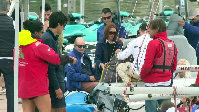 Juan Carlos I deja Sanxenxo reconociendo que querría quedarse a vivir en España