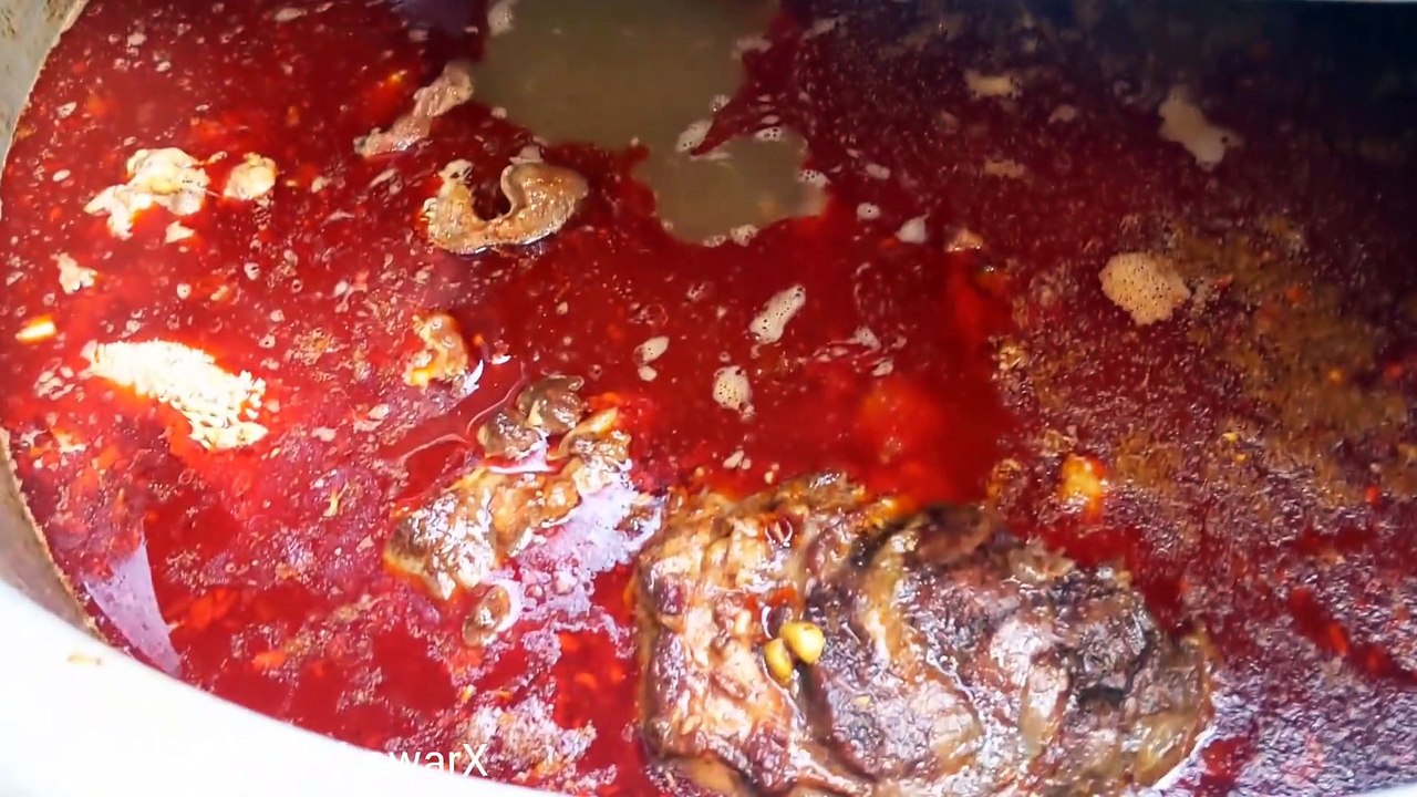 Dilshad Siri Paye - Head & Legs Fry - Qissa Khwani Bazar, Peshawar Street Food - Peshawari Siri Paye