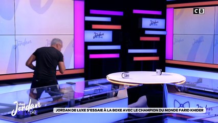 Jordan de Luxe : l'animateur télé se fait mettre KO pendant une démonstration de boxe en plateau