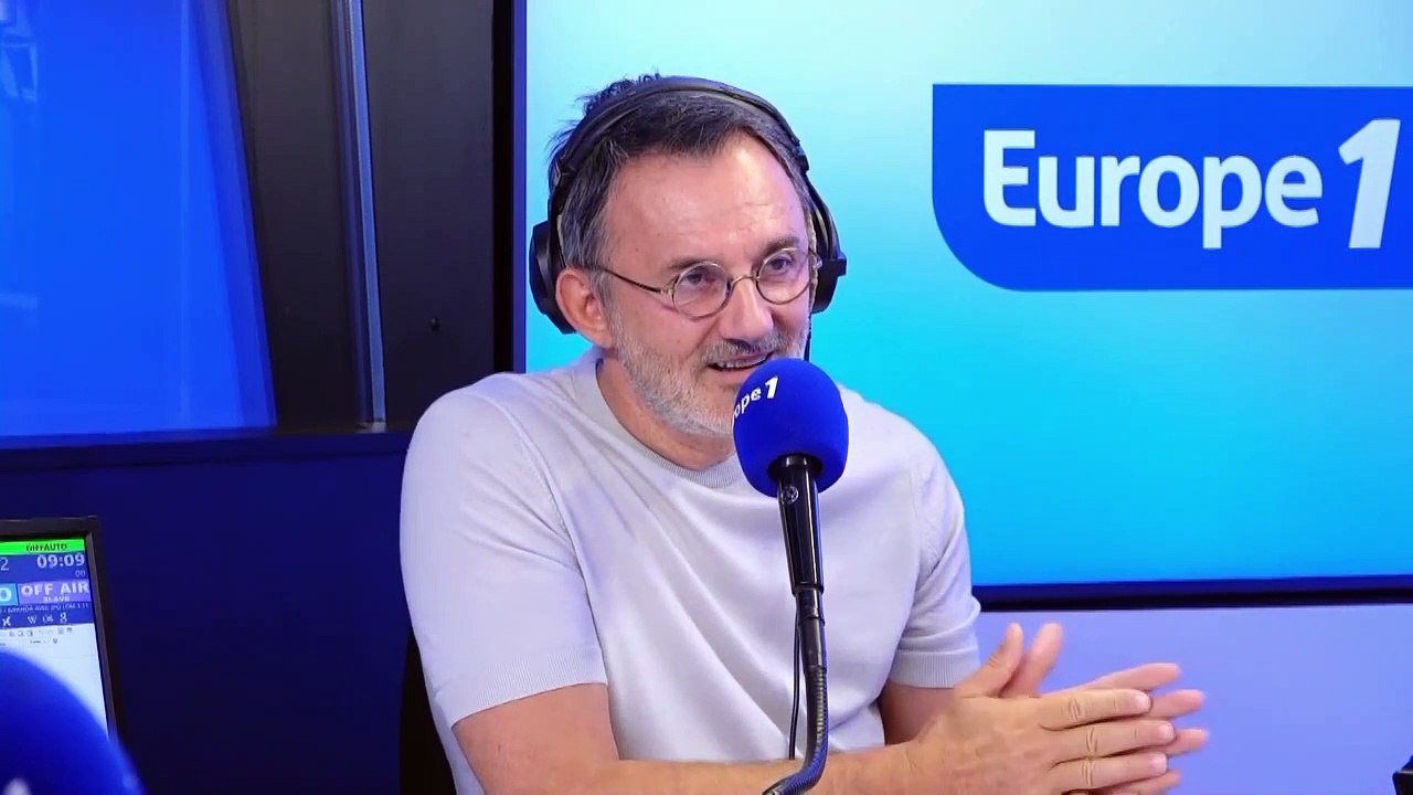 "Moi-même je ne sais pas quand ça passe" : Frédéric Lopez ironise sur la programmation éclatée de "Un dimanche à la campagne" sur France 2