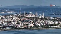 İstanbul'un üzerini kaplayan yağmur bulutları böyle görüntülendi