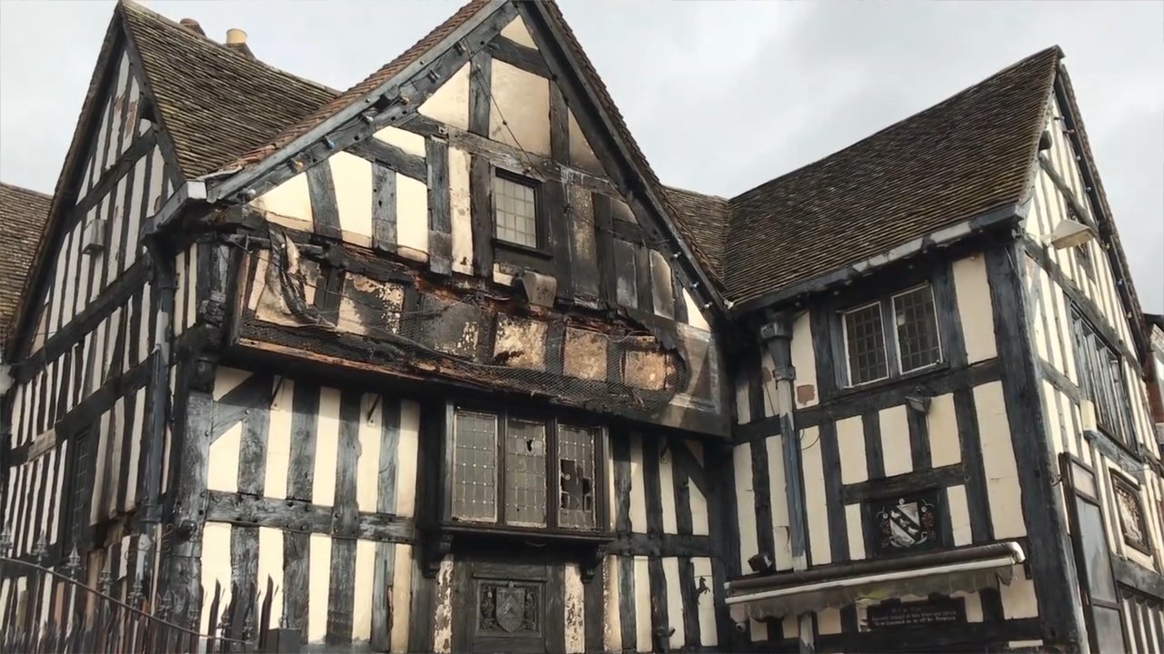 Birmingham headlines 2 October: Second wonky pub burns down just five miles away from the Crooked House in West Midlands