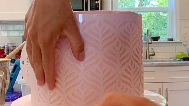 Awe-inducing BTS of crafting DELICIOUSLY DAZZLING 'Sparkly Rose' cake