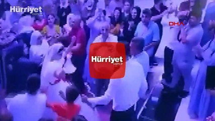 Damat, para takılı gelinliği çekiştiren çocuğu fırlatıp yere attı!