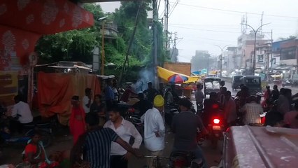 अचानक से बरसे बादल राजधानी में