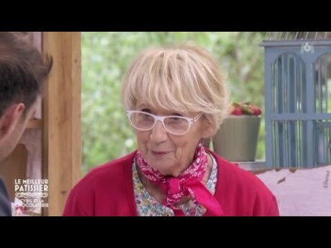 PHOTO Mercotte partage une rare photo de son fils au côté de Christine Bravo