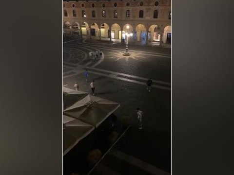 Vandalismi in piazza a Vigevano: risse, urla e bestemmie