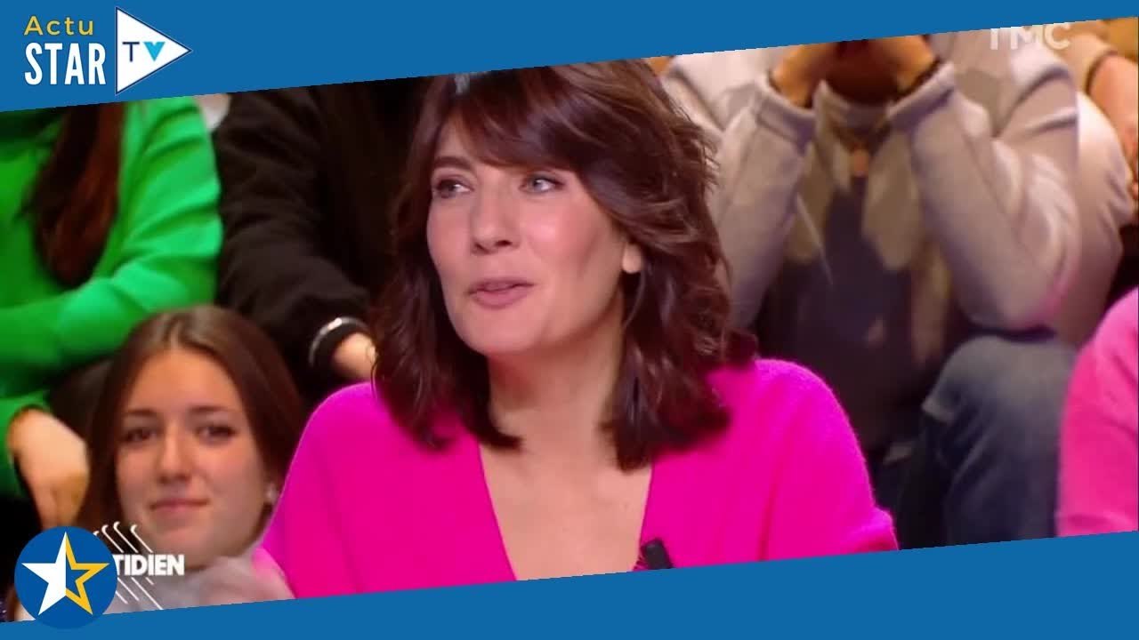 Estelle Denis "en perte" : l'animatrice dégoutée, se lâche et évoque cette addiction qui la rend fol