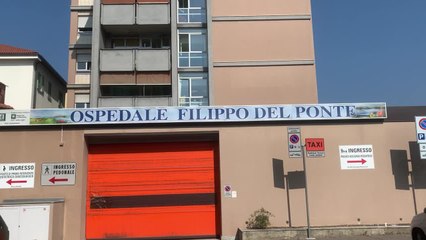 Partorisce in volo fra Dubai e Milano, due medici a bordo l'assistono