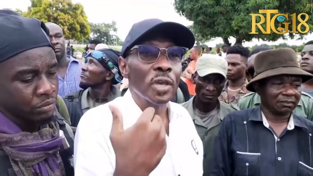 Rivyè Masak.- Ansyen premye minis Evans Paul vizite travay konstwiksyon kanal irigasyon an.