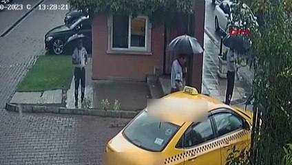 ÇEKMEKÖY'DE 13 YAŞINDAKİ KIZ ÇOCUĞUNU TAKSİDE TACİZ İDDİASI
